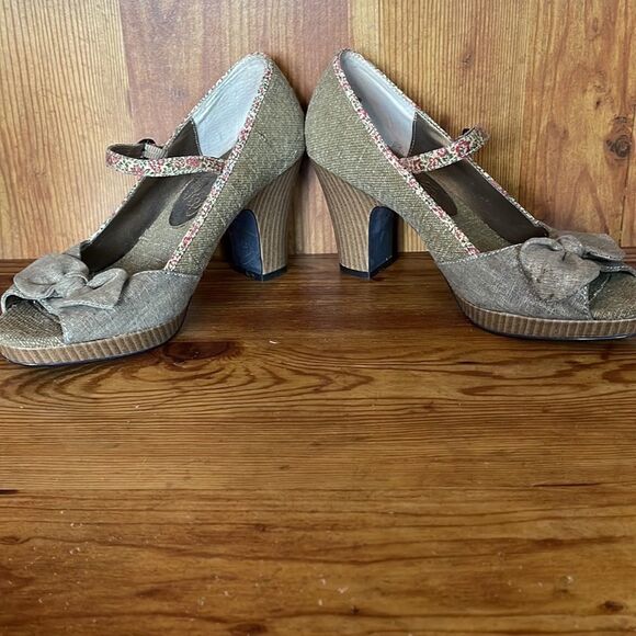 Mudd Open Toe Women’s Heels size 9, Adjustable strap, Mudd Shoes - Picture 3 of 8